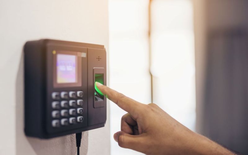 Falhas no controle de ponto digital geram passivo trabalhista