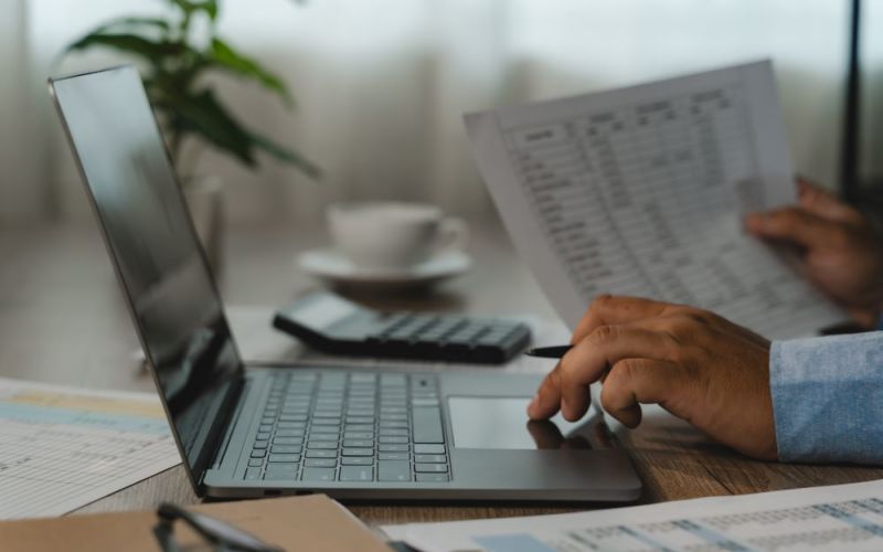 Como escolher uma empresa de BPO de folha de pagamento: 10 critérios essenciais